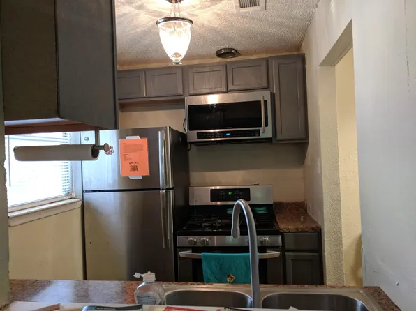 1729 Sacramento, San Antonio, TX 78201