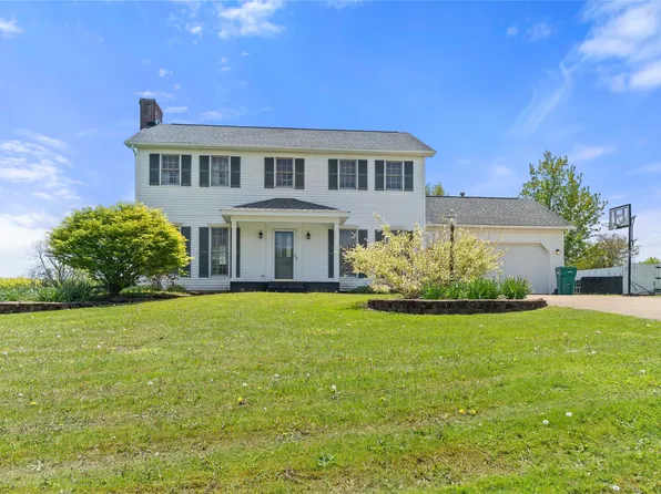 5724 Obed Heights Dr, Edinboro, PA 16412