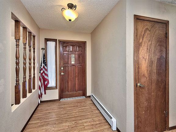 2nd image of 3051 Wellington Ave