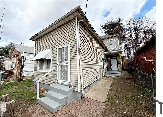 2631 W Madison St #2 — Photo 1