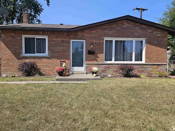740 S Venoy Rd, Westland, MI 48186