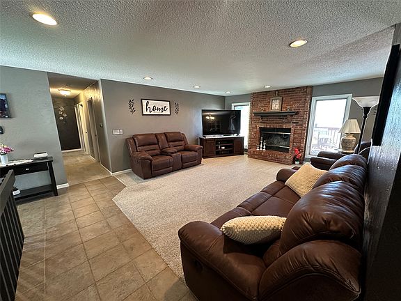 4th image of 2907 Toalson Ave