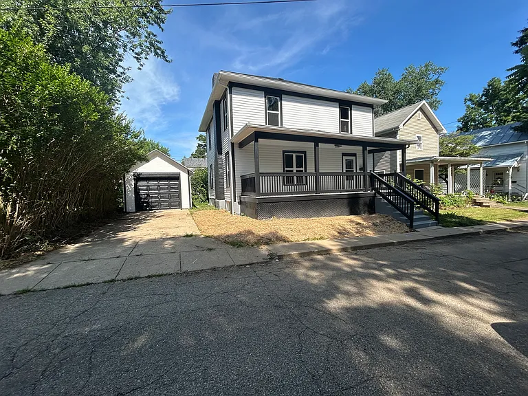 1 Elliott St — Photo 9