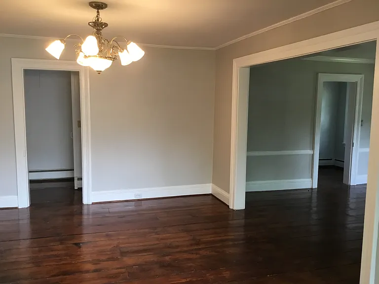 114 River Rd — Photo 28