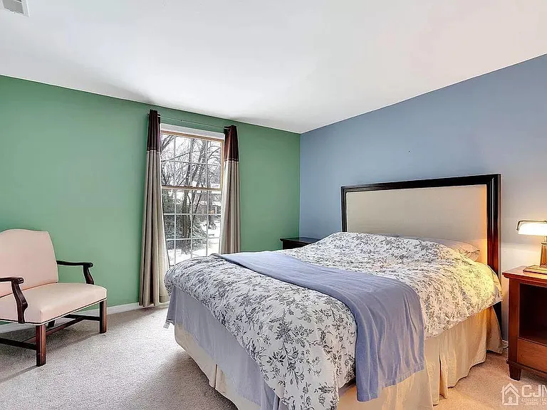 381 Plainfield Rd #381 — Photo 4