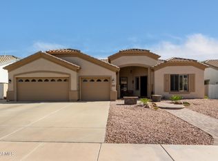 3015 E Canyon Creek Dr, Gilbert, AZ 85295