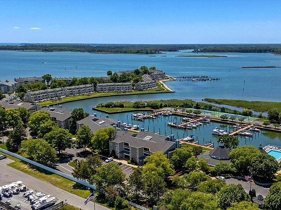 2nd image of 116 Oyster Cove Dr #1D