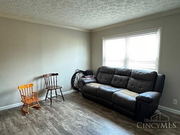 5th image of 517 Denmark Dr