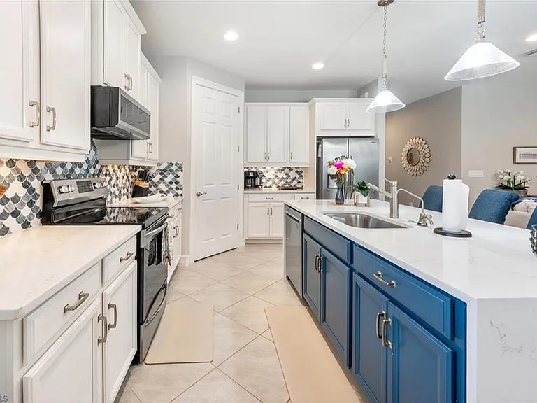 14606 Tropical Dr — Photo 14
