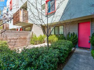 1528 Prescott St, Oakland, CA 94607