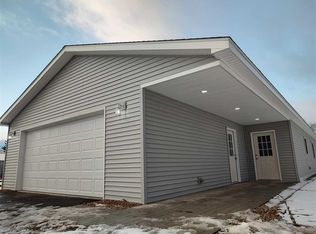 12403 Boyne City Rd, Charlevoix, MI 49720