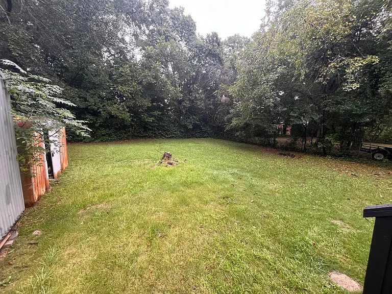 204 Ravenwood Way — Photo 3