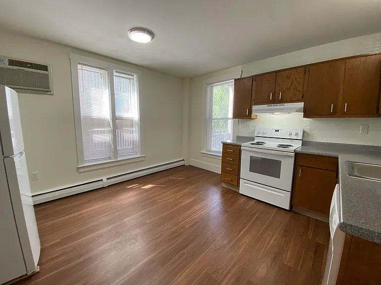 616 Union St #3 — Photo 8