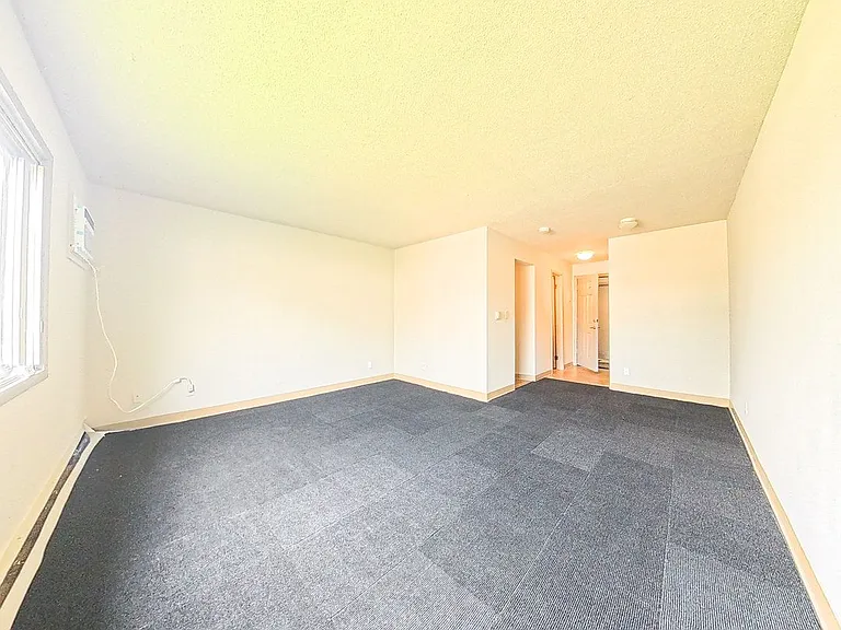 1441 Capitol Ave — Photo 3