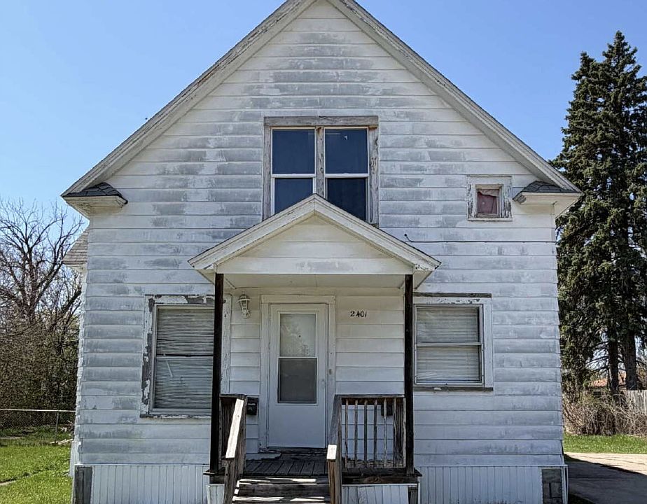 1st image of 2401 Lowell Ave #2
