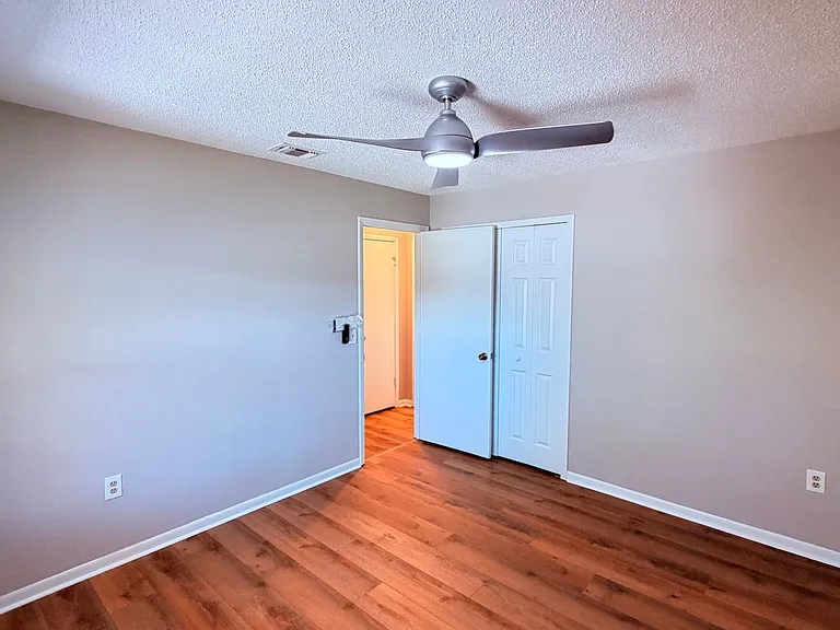 10609 Wyndcliff Dr — Photo 19