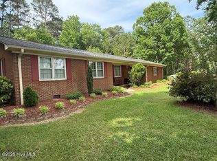 1060 Taylor Road, Chocowinity, NC 27817