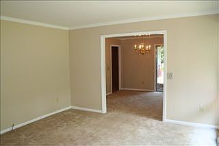 3rd image of 25 Chanticleer Dr