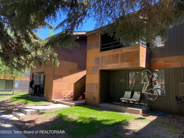 355 W Deloney Ave APT C-12, Jackson, WY 83001