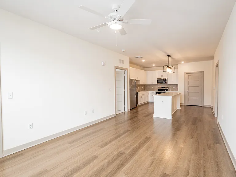 Allure Apartments — Photo 52