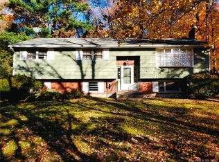 18 Mountain View Dr, Harwinton, CT 06791