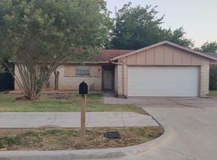 1502 Roanoke St, Arlington, TX 76014