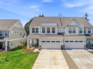 114 Lake Balaton Dr, Cleveland, OH 44128