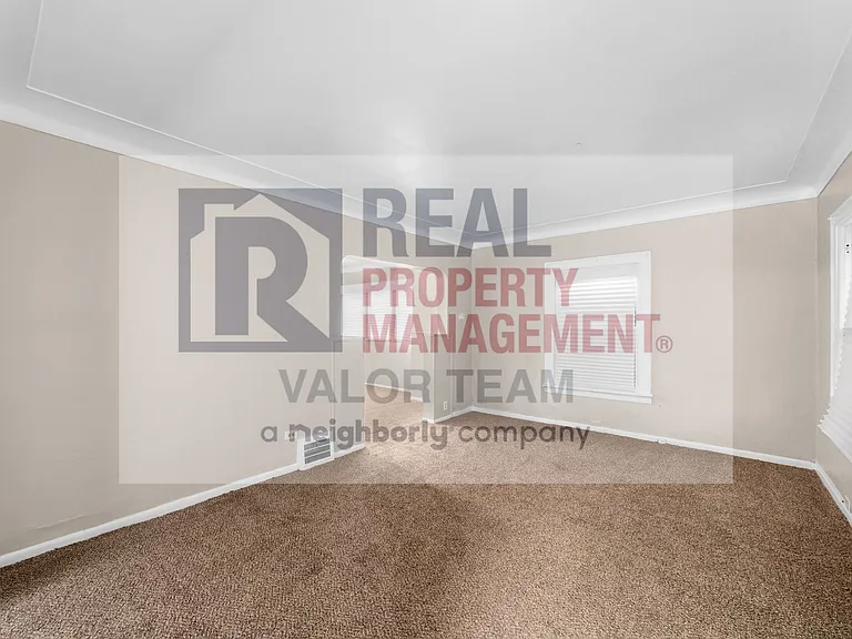 1761 Wayside Rd — Photo 1
