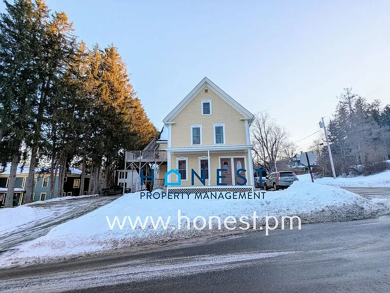 18 Warren St #3 — Photo 19