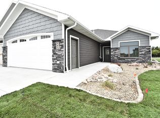 905 Colony Loop, Bismarck, ND 58503