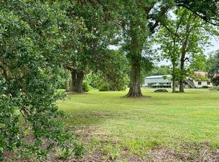 Savoy Rd, Saint Amant, LA 70774