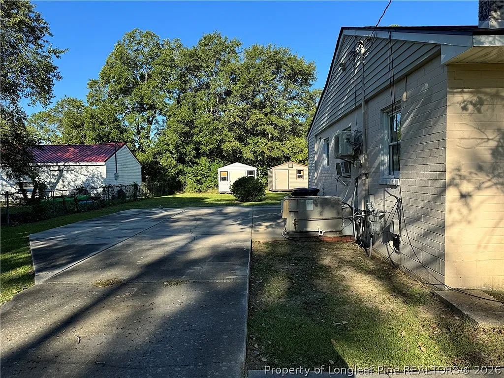 2 bed, 1.0 bath, 1054 sqft, $1,250 — Photo 3