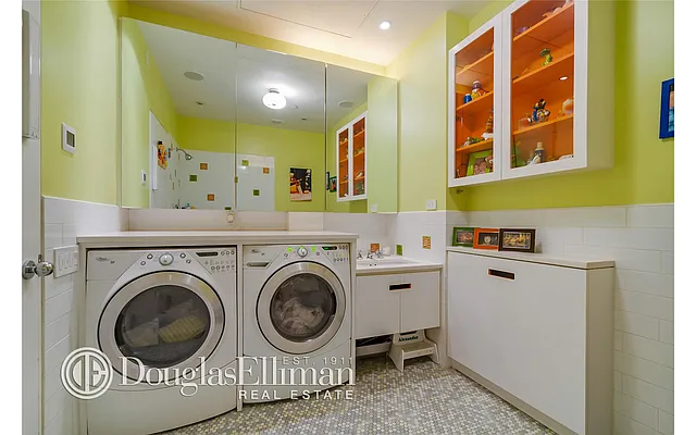 Rented by Douglas Elliman | media 15