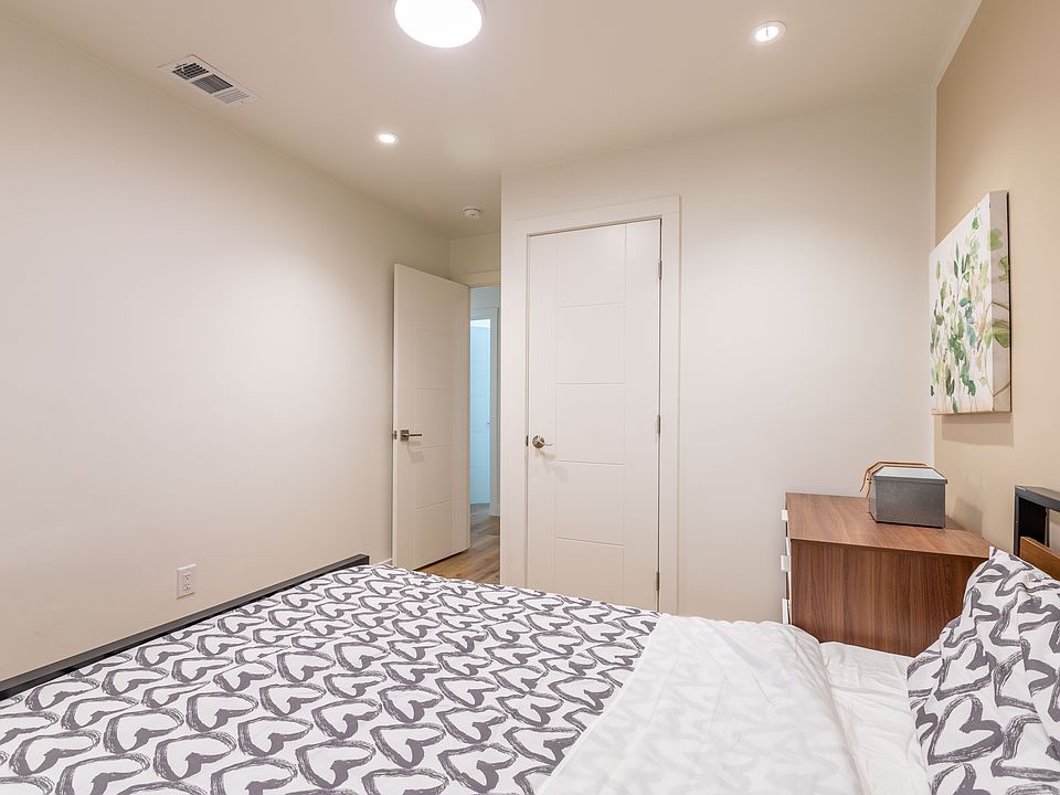 Firm mattress on queen bed