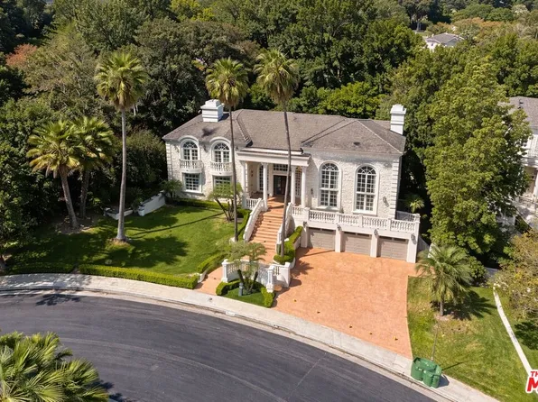 14132 Beresford Rd, Beverly Hills, CA 90210