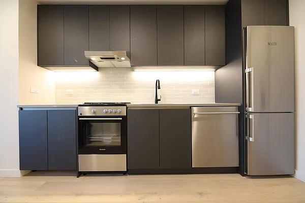 Rented by Sky View Parc Sales LLC | media 15