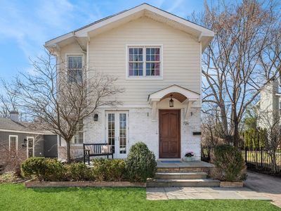 726 Indian Rd, Glenview, IL, 60025