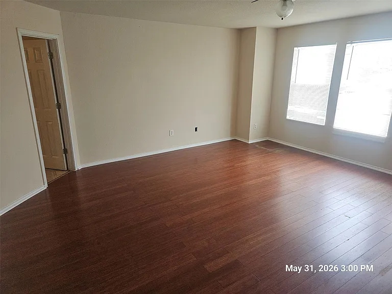 843 Darbydale Crossing Ln — Photo 12
