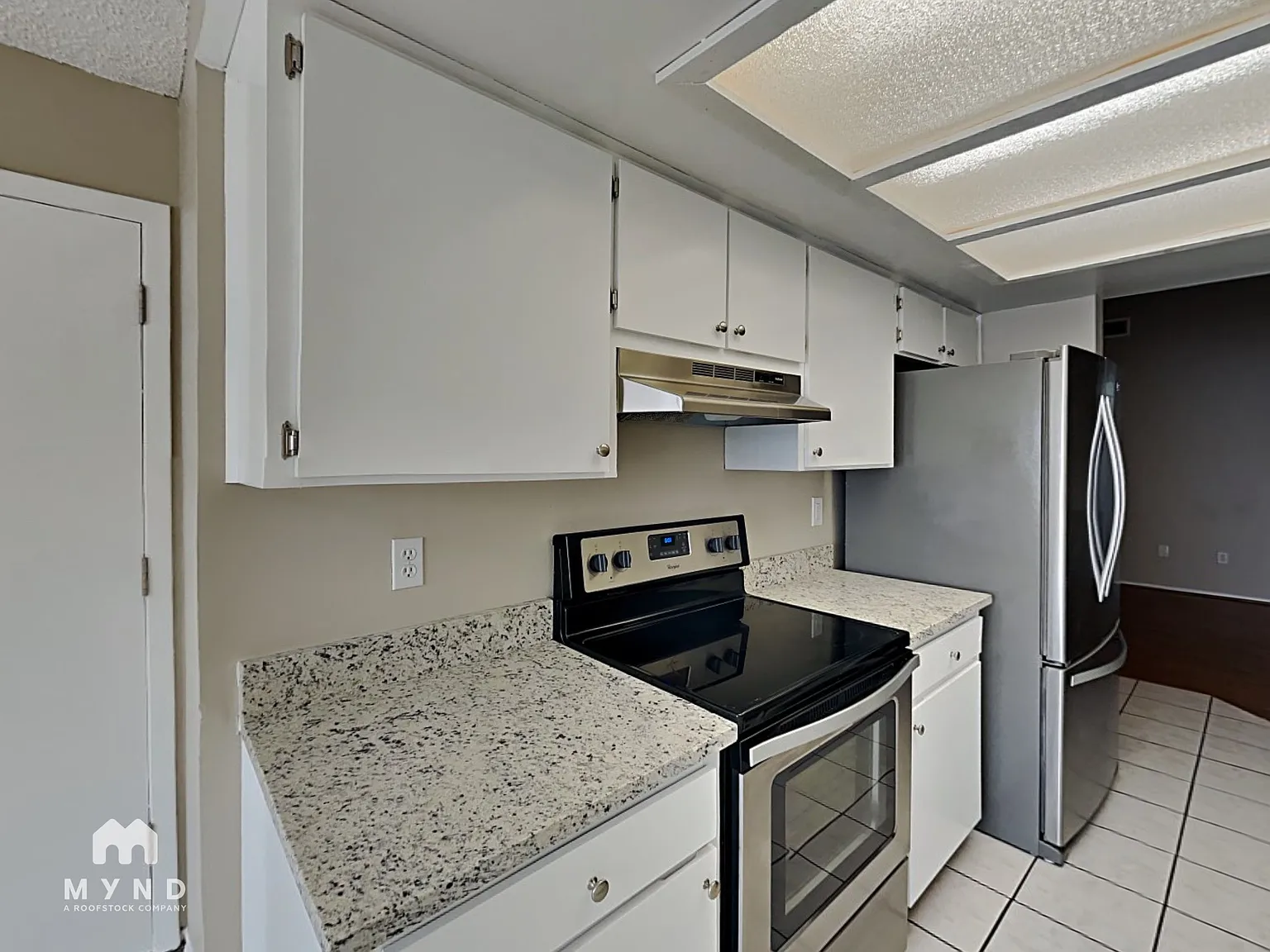 4 bed, 2.0 bath, 1403 sqft, $2,299 — Photo 2