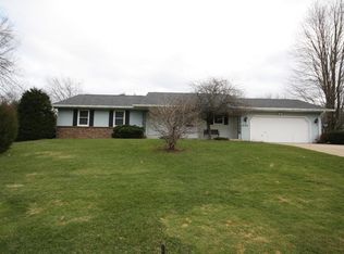 2740 Chesapeake Dr, Kalamazoo, MI 49009