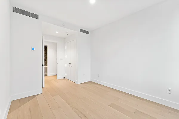 Rented by Realmart Realty LLC | media 44