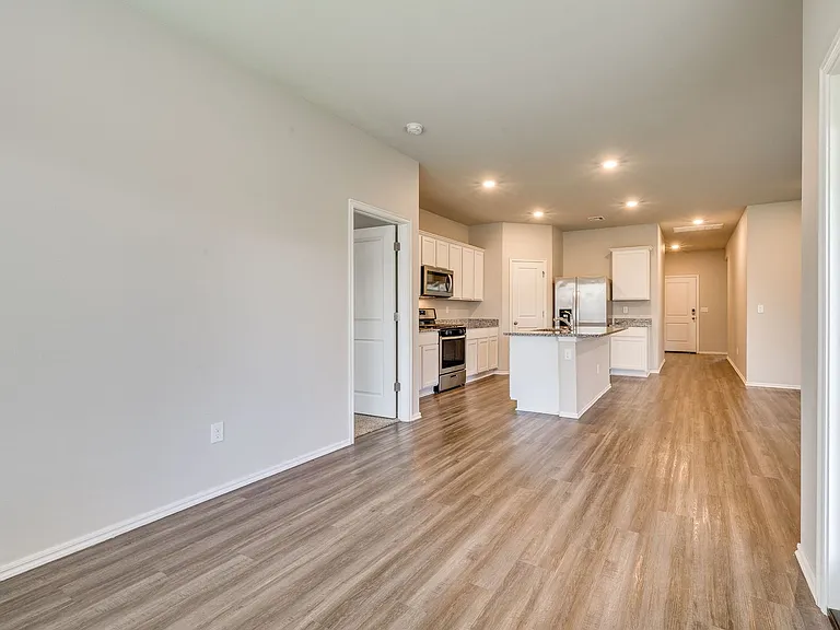 3102 Debbie Ln — Photo 40