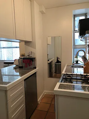 Rented by Prime One Realty Corp | media 7
