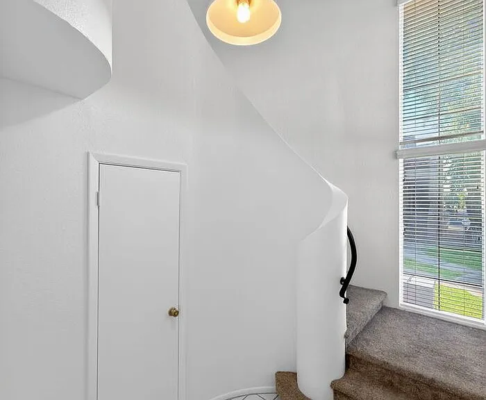 1905 E University Dr #219-E — Photo 4