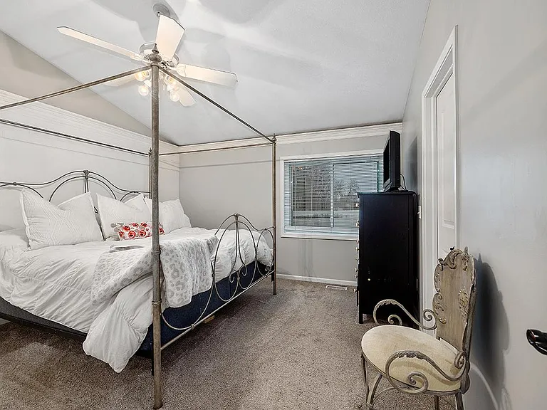 316 Edgewood Dr — Photo 13