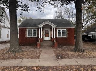 212 S Main St, Afton, OK 74331