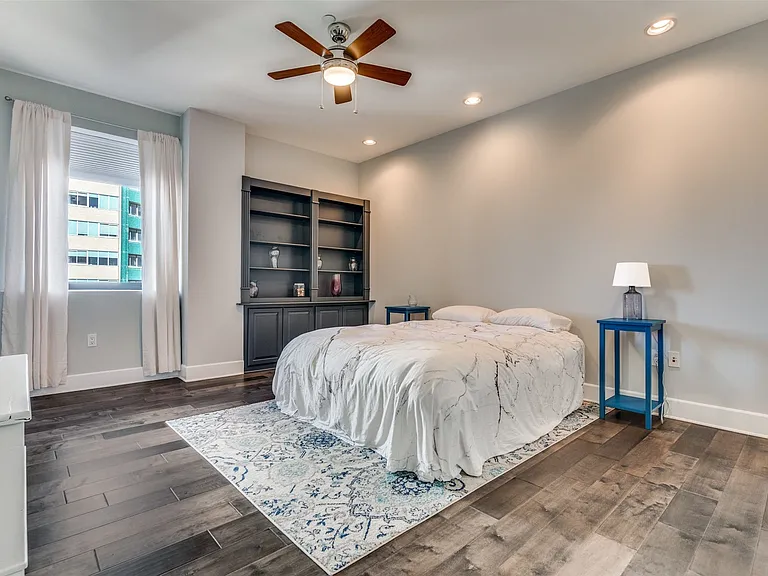 1505 Elm St #1504 — Photo 22