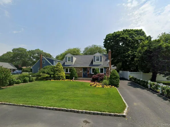 289 Sayville Boulevard, Sayville, NY 11782