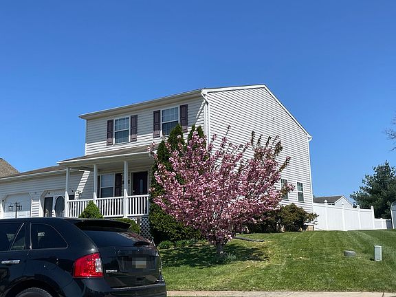 2nd image of 3253 Staunton Ave