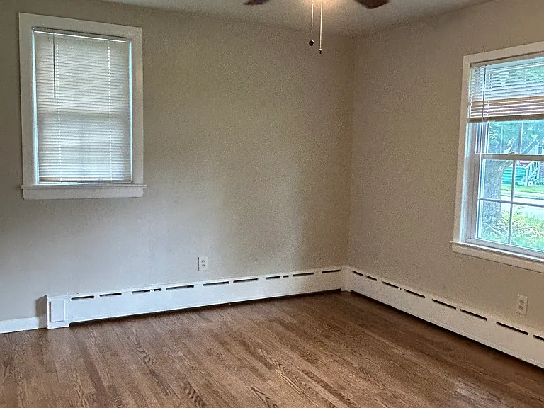 630 Wallace St — Photo 19